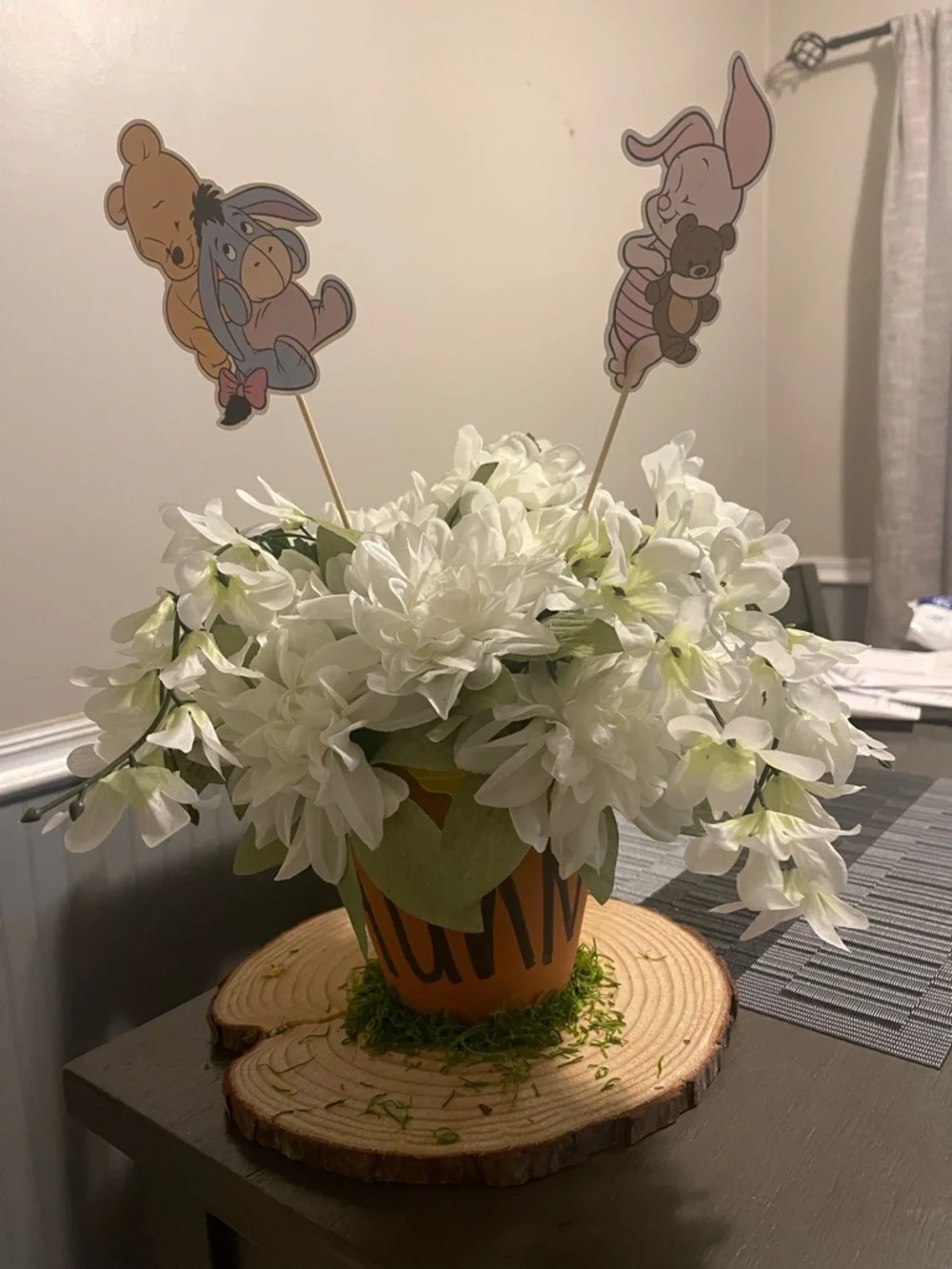 WINNIE THE POOH BABY SHOWER CENTER PIECE -White Floral Arrangement Centerpiece